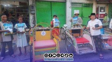 Foto. Pimred Detikzone.id Igusty Madani saat menyelenggarakan Program Jumat Berkah