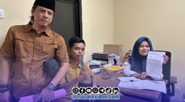 Foto. Korlap aksi Igusty Madani saat mengantarkan Surat ke Polres setempat. 
