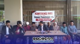 Foto. Konferensi Pers Dugaan pemotongan PKH Desa Mantajun kecamatan Dasuk Sumenep