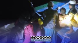 Foto. Nakes asal Puskesmas Nonggunong Sapudi saat mendampingi Rujukan pasien menuju RSUD Moh Anwar Sumenep