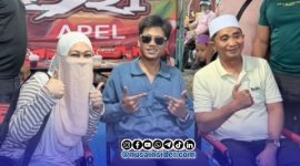 Foto. H Syfawan wahyudi, Owner DRT Group bersama Istri di Stand DRT melakukan Foto Bersama dengan Jebolan DA7 Valen Akbar di tengah-tengah konser Madura Fest 2026