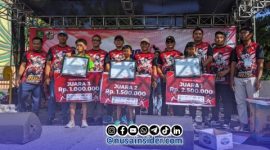 Foto Bersama Peserta Juara dengan Panitia Soekarno Fun Run 2026