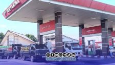 Foto. Antrean Panjang di Salah satu SPBU di Sumenep, Sabtu 20 Juni 2026