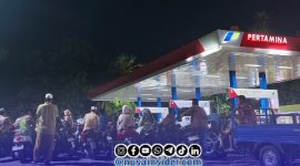 Foto. Antrean Panjang di SPBU Legung kecamatan Batang-batang Sumenep pada Rabu 24 Juni 2026 Malam