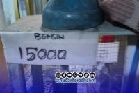 Foto. Harga Eceran BBM Jenis Pertalite di Salahsatu Toko Kelontong di Sumenep