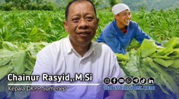 Foto. Kepala Dinas ketahanan pangan dan pertanian (DKPP) kabupaten Sumenep memakai seragam Warna putih (Istimewa for nusainsider.com/Redaksi) 