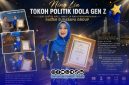 Foto. Dr Lia Istifhama Anggota DPD RI saat menerima penghargaan di Radar surabaya Group