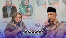 Foto. Moh. Iksan, S.Pd., M.T Kepala Disdik Sumenep (Kanan), Nunung Fitriana (Kiri)