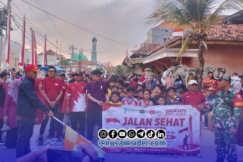Foto. Jalan-jalan Sehat (JJS) Kecamatan Gayam dalam rangka HUT Kemerdekaan RI ke-81 bersama Masyarakat Lintas Generasi