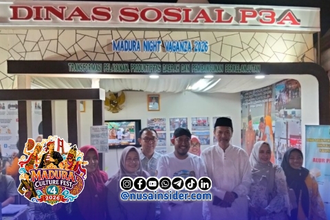 Foto. Kunjungan Bupati Sumenep, Achmad Fauzi wongsojudo SH.,MH saat mengunjungi Stan Dinsos P3A Sumenep
