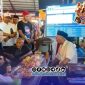 Foto. Achmad Fauzi wongsojudo, SH.,MH saat berkunjung ke Stan Diskominfo dalam Gelaran Madura Night Vaganza dan Pameran Pembangunan Madura Culture Festival 4 2026 di GOR A Yani