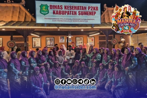 Foto. Kunjungan Bupati Sumenep, Achmad Fauzi wongsojudo SH., MH ke Stan Dinkes P2KB dalam Gelaran MNV & MCF 2026 di GOR A Yani 