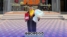 Foto. Wisuda Dr. Sri Roekminiati, S.Sos., M.KP. di Universitas Jember Jawa Timur