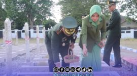 Foto. Dandim SUMENEP Letkol Inf Citra Persada bersama Istri Lakukan Ziarah ke Makam Pahlawan dalam Momentum HUT ke-81 TNI