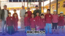 Foto. Kegiatan Jurnalis Menyapa di kepulauan Sapudi bagikan Air Bersih ke Madrasah
